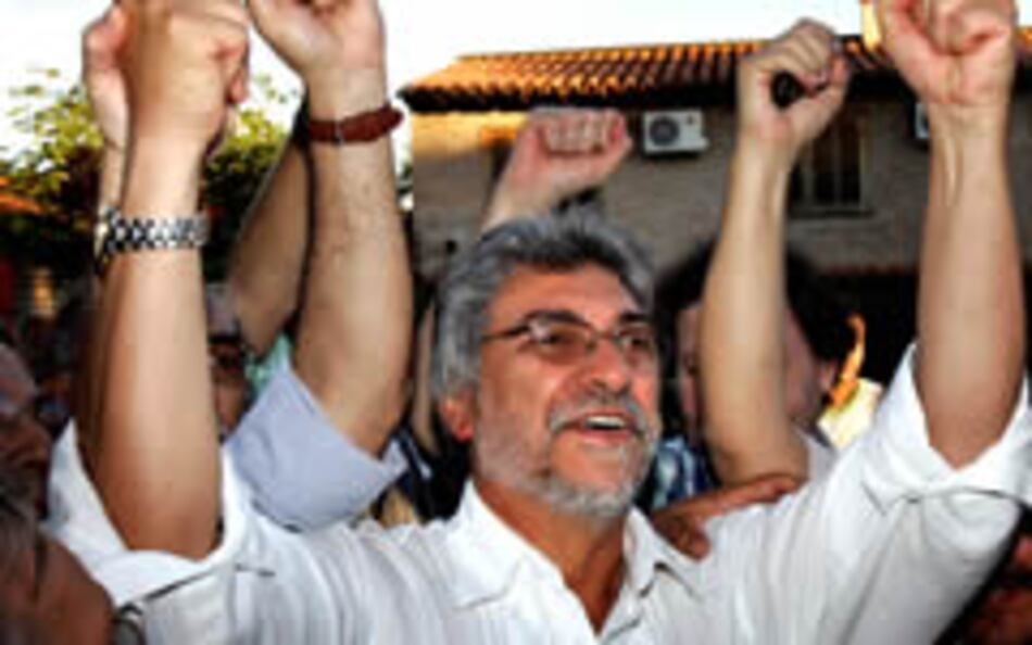 Según sondeos a boca de urna Lugo gana presidencia