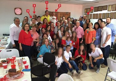 Riccardo Francolini y Jayson Pastor festejaron la Navidad en la sede de la Policía Nacional