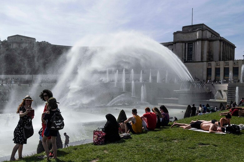 Las temperaturas suben en Europa; alerta por ola de calor