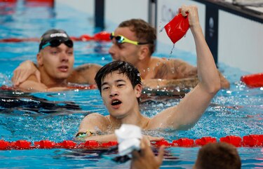 El chino Zhanle Pan se corona campeón de los 100 libre con un nuevo récord del mundo