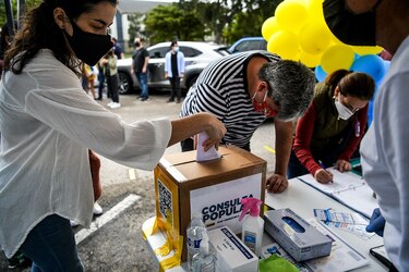 Consulta simbólica de Guaidó no logra reactivar las masas en las calles de Venezuela