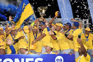 Herrera grita: ‘somos campeones’ en el béisbol juvenil