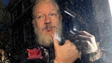 Abogados de Julian Assange presentan demanda por 'extorsión'