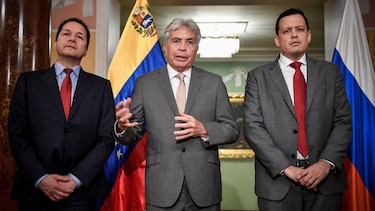 Rusia da un respiro a Venezuela, estrangulada por la deuda