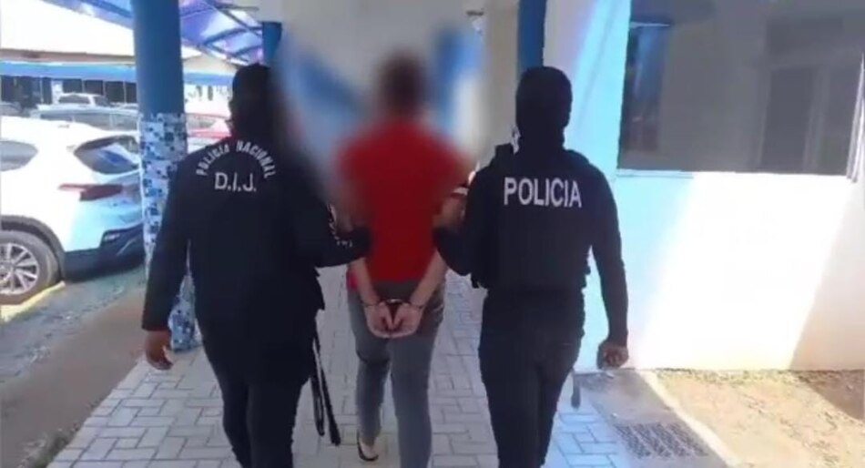 Capturan a un hombre que presuntamente extorsionó a 35 personas por medio de redes sociales