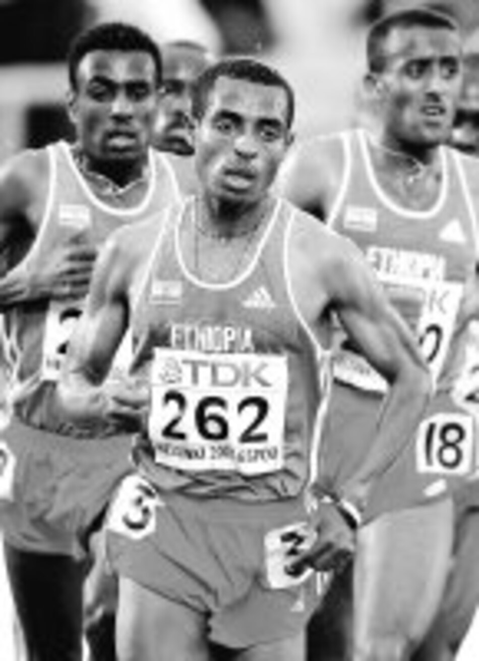 Con Bekele de líder etíopes hacen uno-dos en 10 mil metros