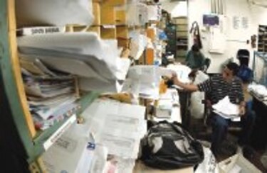 Atraso en Correos afecta a usuarios