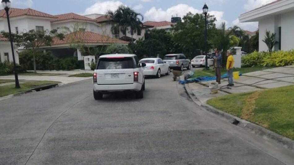 Fiscalía realiza allanamiento y se incauta flota vehicular en residencia de Santa María