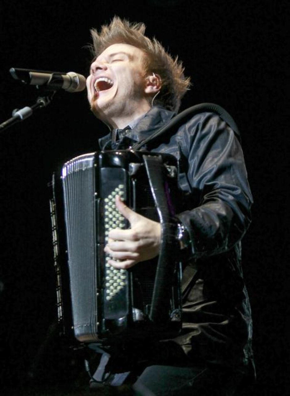 Michel Teló afirma que es ajeno a un bloqueo judicial del dinero