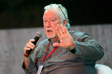 Jon Lee Anderson: ‘El populismo trumpista tiene clonaciones, Bukele y Milei son ejemplos’