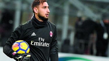 Hinchas critican al portero Donnarumma