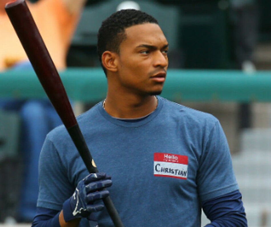 Christian Bethancourt está bien tras abandonar juego por un golpe