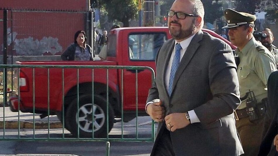 Hijo de Bachelet declara ante la justicia chilena