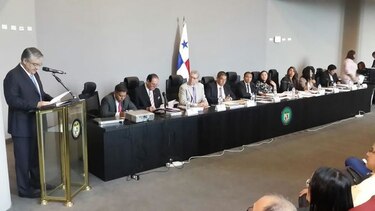 Comienza primer debate a reformas de ley de contrataciones públicas
