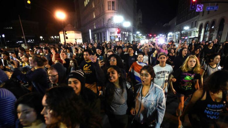 Manifestantes contra Trump provocan incendios en California