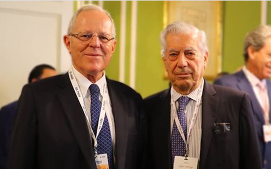 Vargas Llosa apoyará destitución de Kuczynski si se prueba corrupción