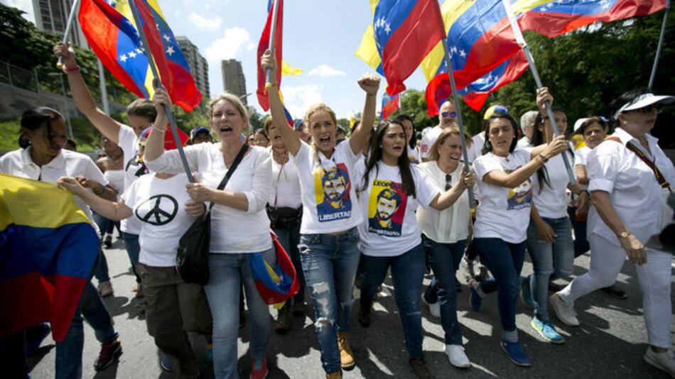 Protestan en Venezuela contra decisión de impedir referendo