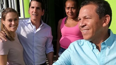Roux sale en defensa de Casis: 'Quienes lo atacan, atacan al pueblo'