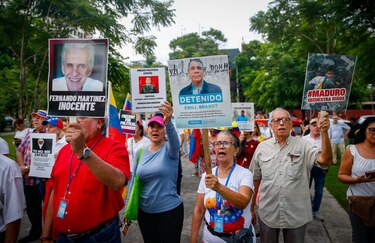 Venezolanos en Panamá salen a protestar para pedir el reconocimiento de Edmundo González