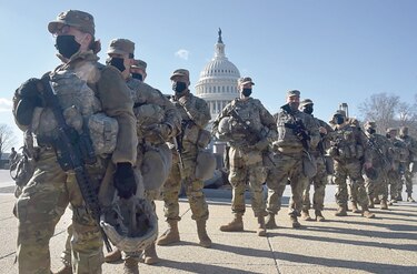 Dos militares son excluidos de la investidura de Joe Biden tras investigación