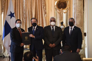 Cortizo sanciona la ley que crea el Sistema de Telesalud en Panamá