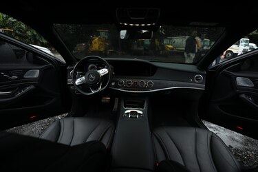 Automóviles blindados, deteriorados y el ‘Ungido’: balance de los autos devueltos al Municipio de Colón