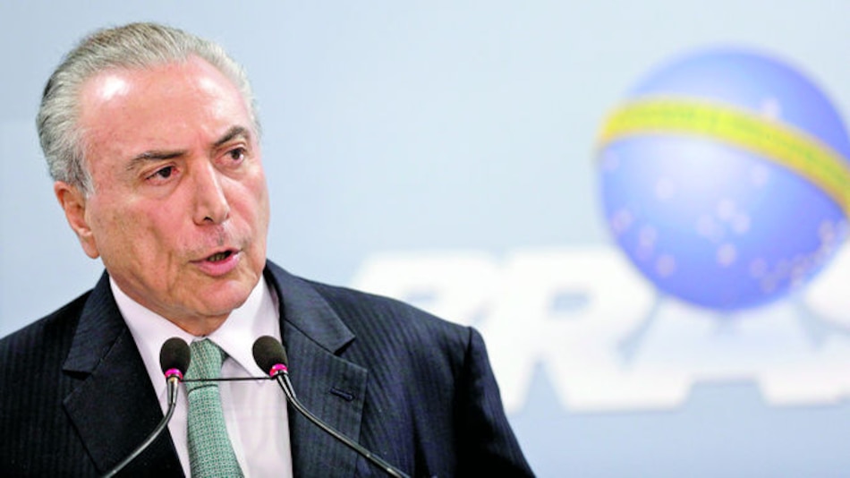 Memes contra el caos en Brasil