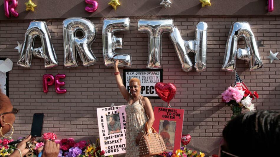 Fanáticos despiden a Aretha Franklin en Detroit