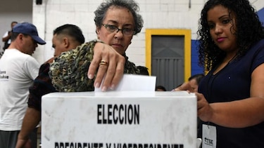 Hondureños comienzan a votar en elecciones generales