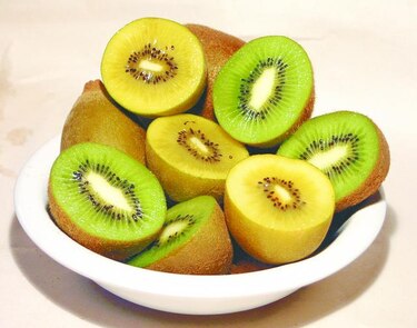 El kiwi supera a la manzana en estudio sobre presión arterial