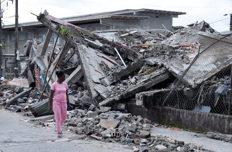 Defensoría colombiana alerta sobre falta de censo de damnificados por terremoto en Chocó