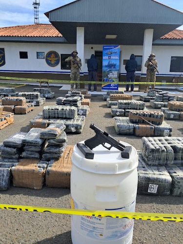 Decomisan 1,702 paquetes de droga este sábado de Carnaval en costas de Los Santos