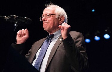 Sanders vence a Clinton en primaria Demócrata en Alaska y Washington