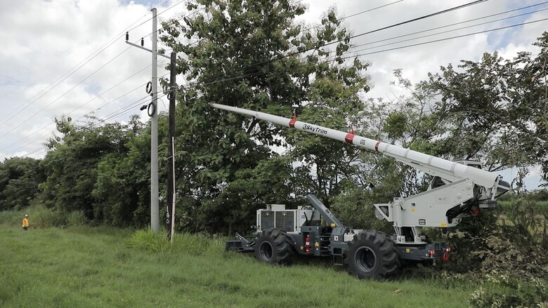 Más tecnología, menos interrupciones, Naturgy renueva su mantenimiento eléctrico con podadora telescópica