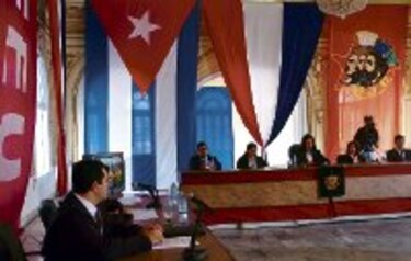 Hacen juicio ‘político’ a Posada Carriles