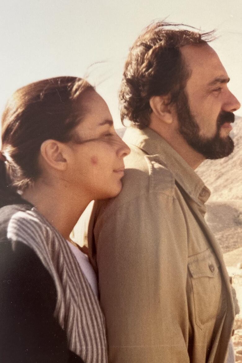 “La dicotomía era cuidarlo bien y a la vez ayudarlo a morir”: Gina Montaner sobre la eutanasia a la que se sometió en España su padre, el escritor cubano Carlos Montaner