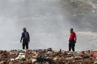 Bomberos confinan y controlan el nuevo incendio en cerro Patacón