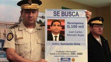 Exsecretario de Baldetti se entrega a Justicia por caso de corrupción estatal