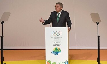 Presidente del COI pide ‘una revisión total del sistema antidopaje’