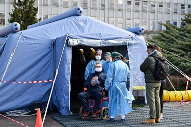 Italia decide cerrar todas las escuelas y universidades por el coronavirus; se registran más de 100 muertes
