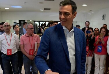Pedro Sánchez, a un paso de la presidencia gracias una votación muy ajustada