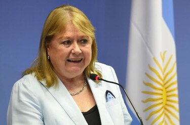 Renuncia la canciller de Argentina 'por razones personales'