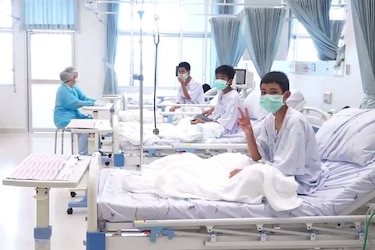'Protejan a los niños' de Tailandia, dicen los mineros rescatados en Chile hace 8 años