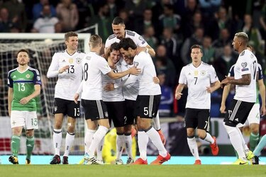 Alemania sella boleto para defender su reinado