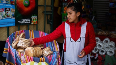 Quién es Rodrigo Paz, el hijo de expresidente que quiere sustituir el socialismo en Bolivia por el ‘capitalismo para todos’