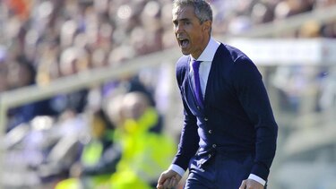 Fiorentina gana y pasa al frente en la liga italiana
