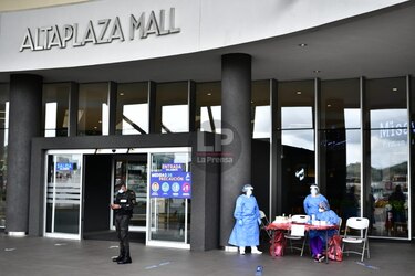 Minsa reporta una defunción por Covid-19 y 244 casos positivos nuevos
