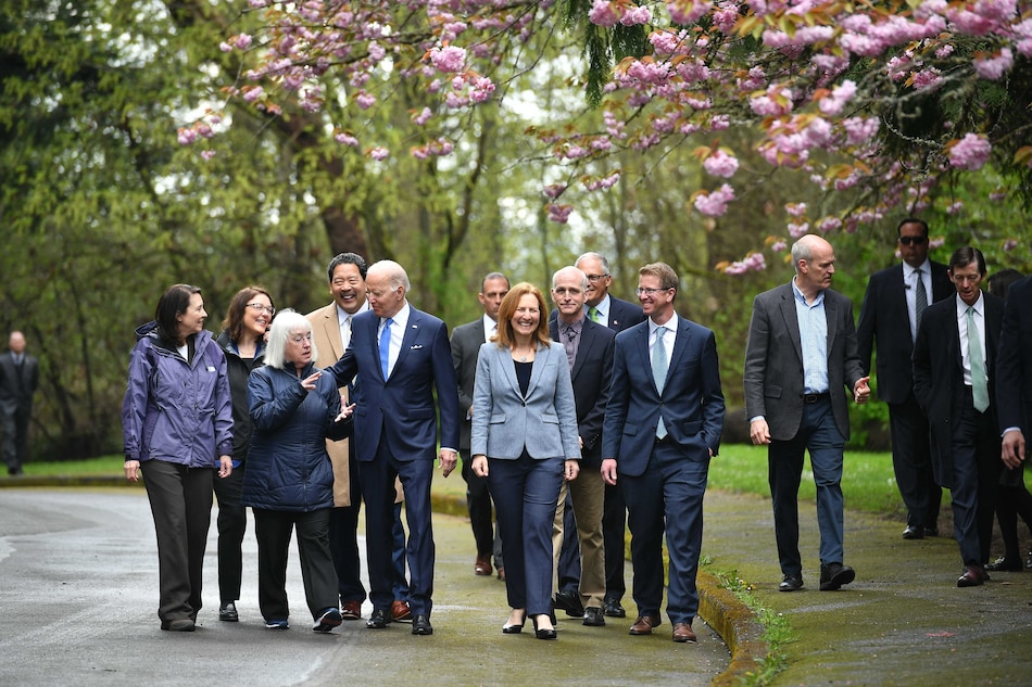 Biden protege los bosques de Estados Unidos y batalla por las metas climáticas