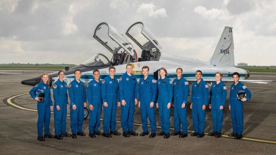 La NASA escoge a 7 hombres y 5 mujeres como nuevos astronautas