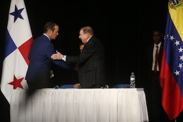 Tensión Venezuela-Panamá: Maduro insulta a Mulino tras encuentro con González Urrutia